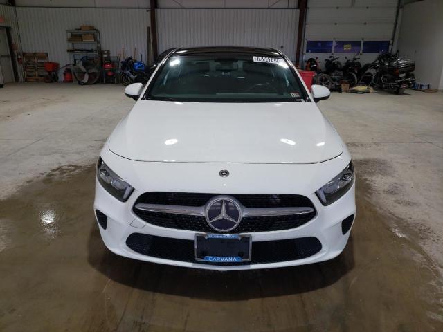 MERCEDES-BENZ A 220 2019