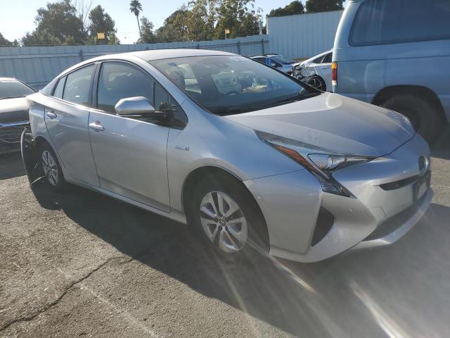 TOYOTA PRIUS 2018