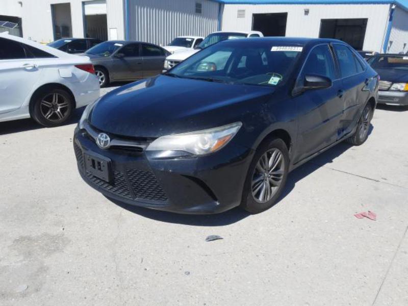 TOYOTA CAMRY LE 2015
