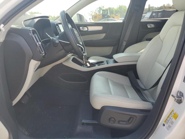 VOLVO XC40 T5 MOMENTUM 2021