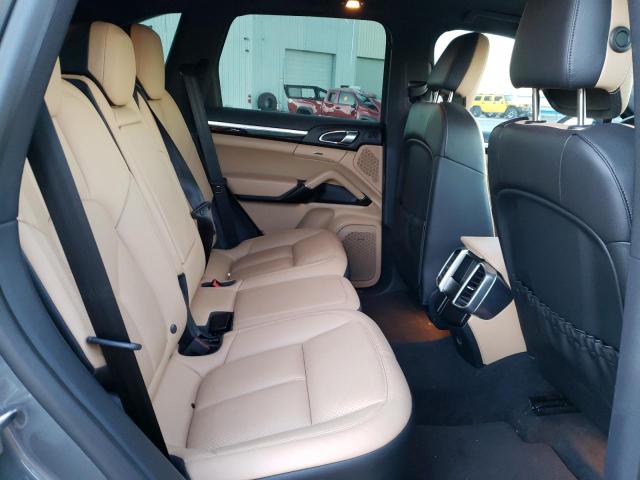 PORSCHE CAYENNE 2018