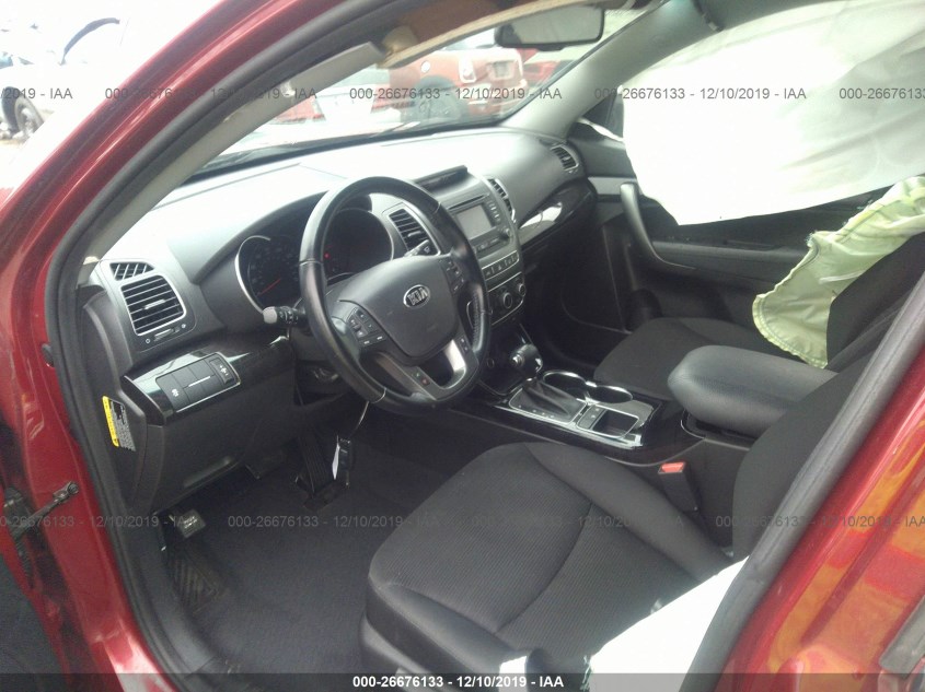 KIA SORENTO LX 2015