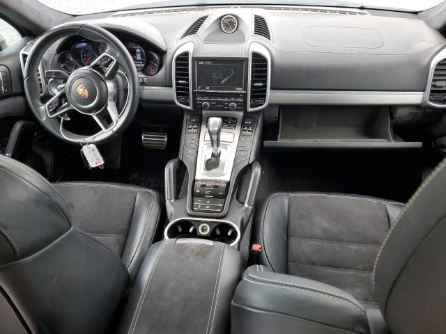 PORSCHE CAYENNE GTS 2016