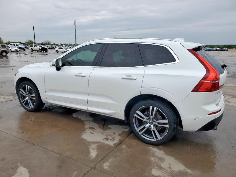 VOLVO XC60 T5 MOMENTUM 2018