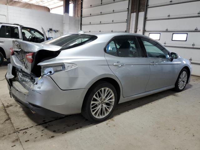 TOYOTA CAMRY XLE 2020