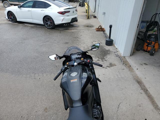 YAMAHA YZFR7 2024