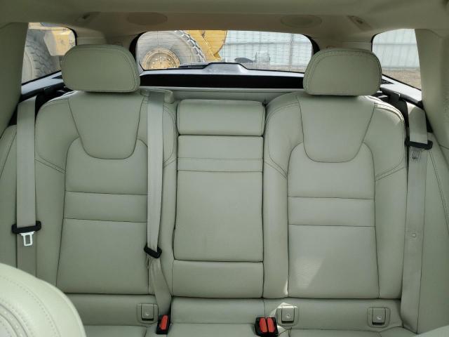 VOLVO V60 CROSS COUNTRY T5 MOMENTUM 2020