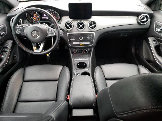 MERCEDES-BENZ GLA 250 2020