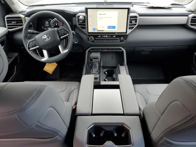 TOYOTA SEQUOIA SR5 2024