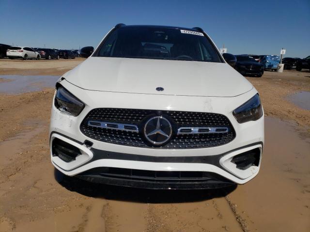 MERCEDES-BENZ GLA 250 2024