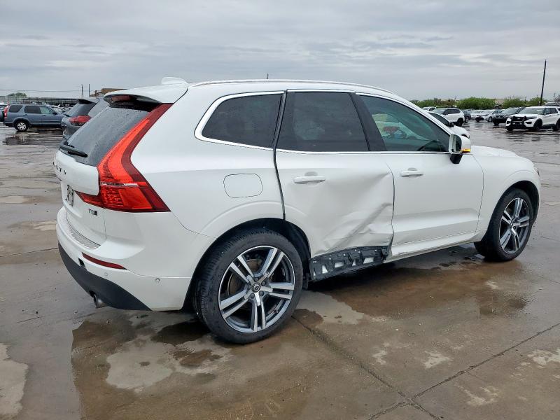 VOLVO XC60 T5 MOMENTUM 2018