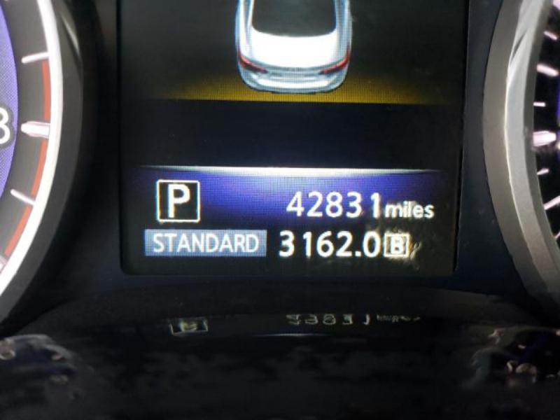 INFINITI Q50 BASE 2015