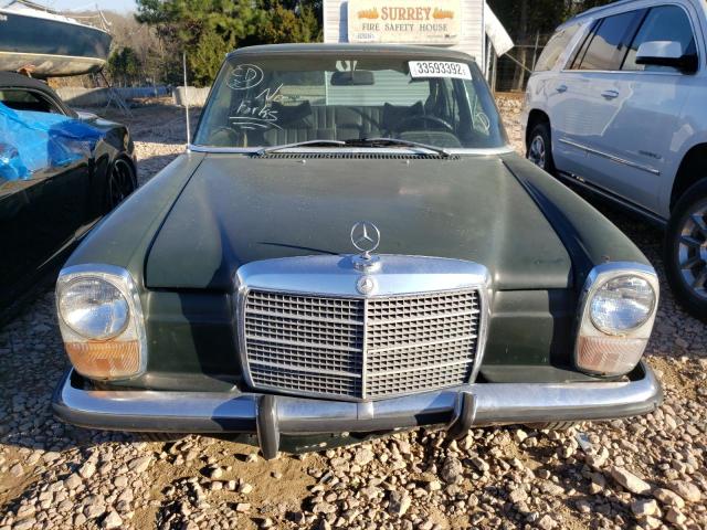 1972 MERCEDES-BENZ 200D