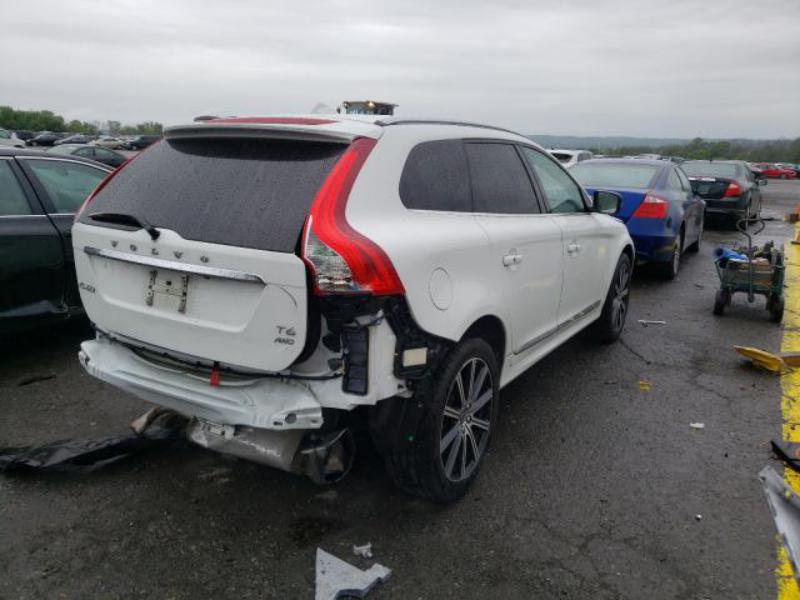 2017 VOLVO XC60 T6 INSCRIPTION
