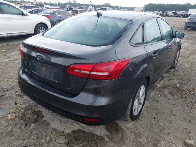 FORD FOCUS SE 2017