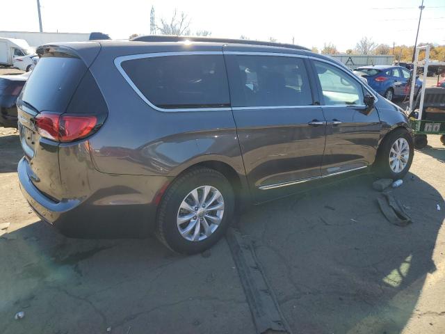 CHRYSLER PACIFICA TOURING L 2017