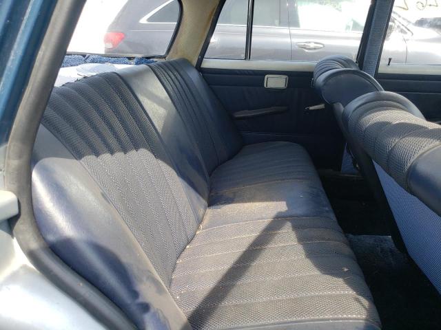 1966 MERCEDES-BENZ 200