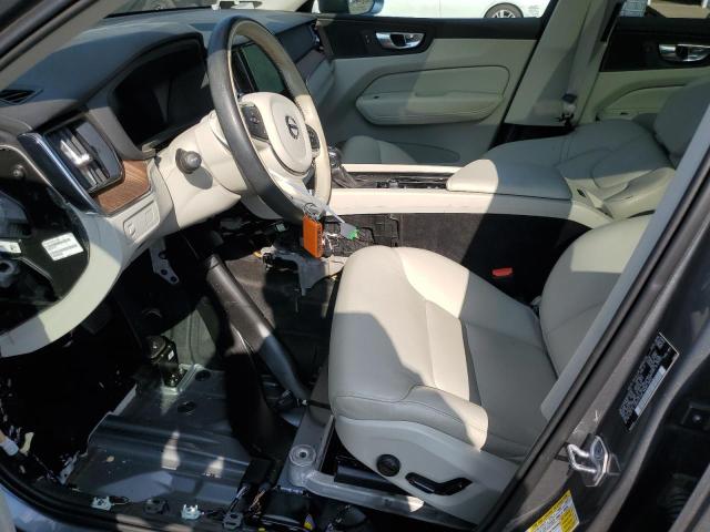 VOLVO XC60 T5 MOMENTUM 2021