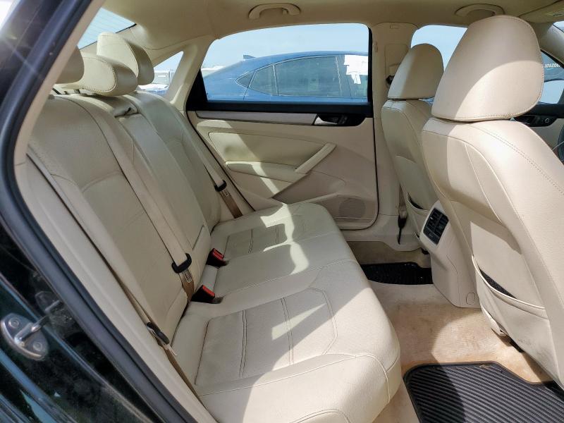 VOLKSWAGEN PASSAT SE 2013