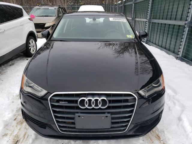 AUDI A3 PREMIUM 2015