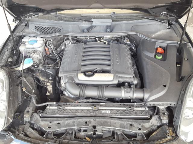 PORSCHE CAYENNE 2016