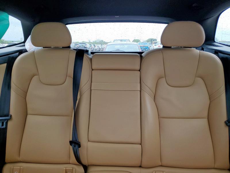 VOLVO XC60 T5 MOMENTUM 2018