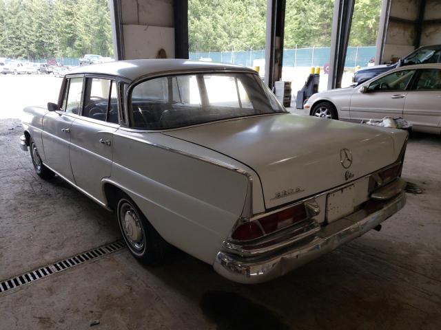 1965 MERCEDES-BENZ 220S