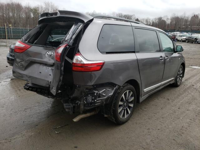 TOYOTA SIENNA XLE 2018
