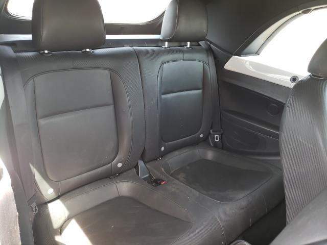 VOLKSWAGEN BEETLE 2013