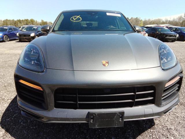 PORSCHE CAYENNE GTS 2021