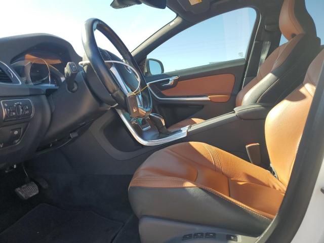 VOLVO V60 PREMIER 2015