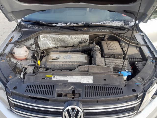 VOLKSWAGEN TIGUAN SPORT 2017