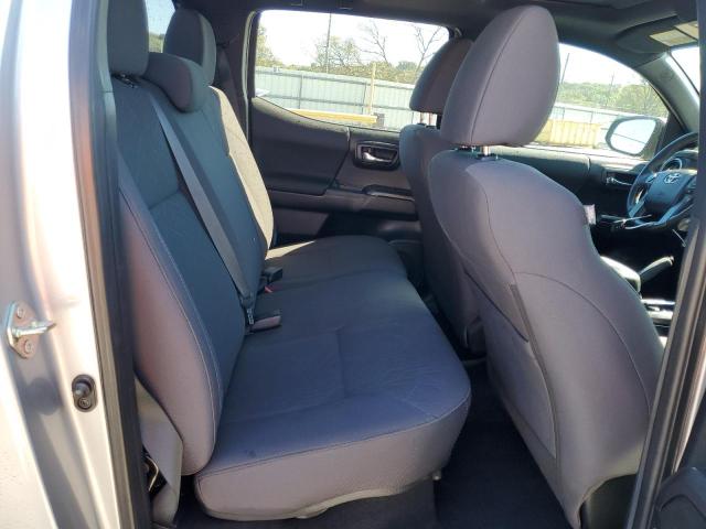 TOYOTA TACOMA DOUBLE CAB 2017