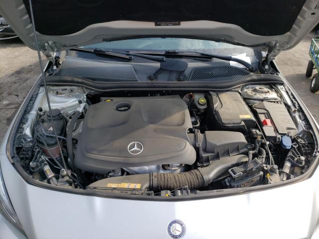 MERCEDES-BENZ CLA 250 4MATIC 2015