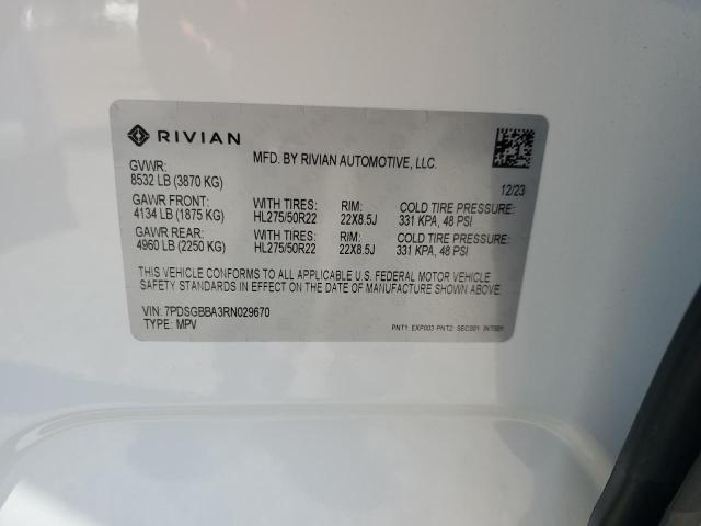 RIVIAN R1S ADVENTURE 2023