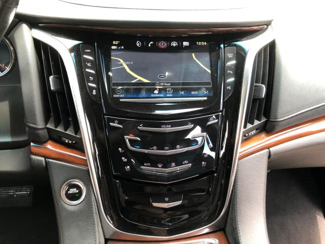 CADILLAC ESCALADE ESV 2018