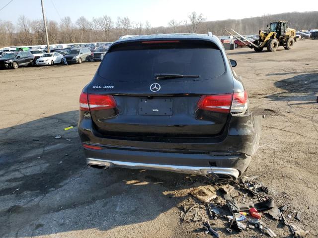 MERCEDES-BENZ GLC 300 2016
