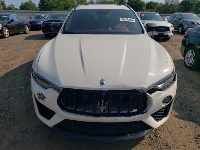 MASERATI LEVANTE 2021