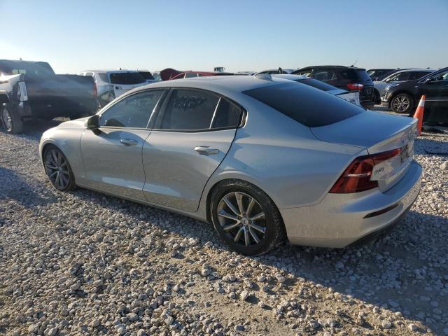 VOLVO S60 T5 MOMENTUM 2019