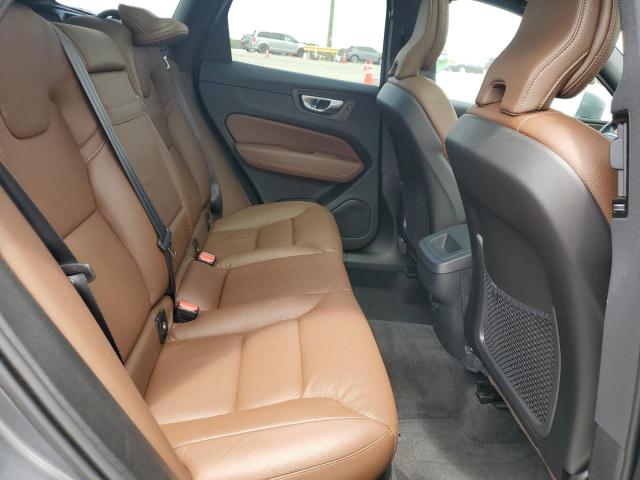 VOLVO XC60 T5 MOMENTUM 2021