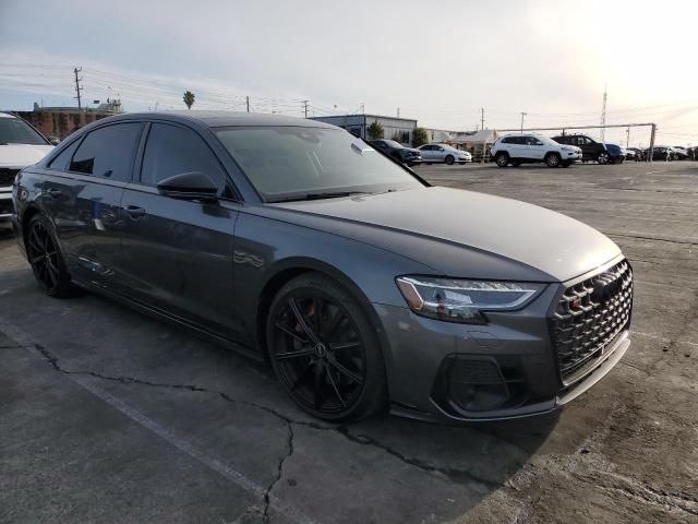 AUDI S8 2022
