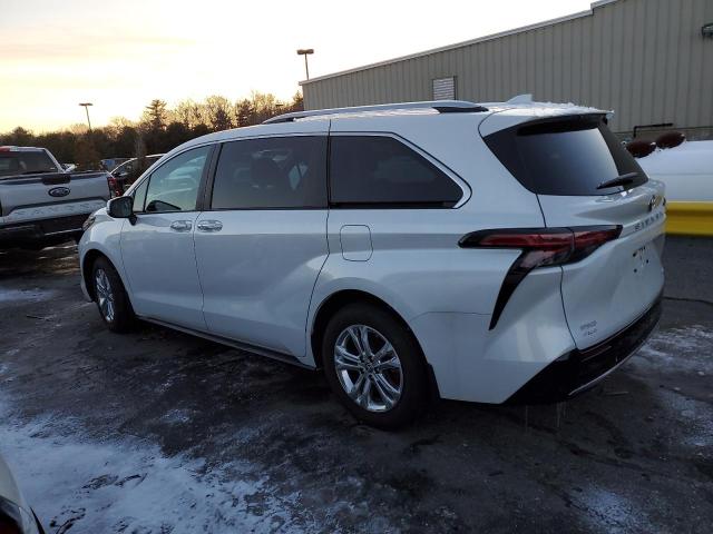 TOYOTA SIENNA LIMITED 2023
