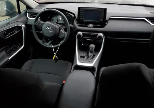 TOYOTA RAV4 LE 2021
