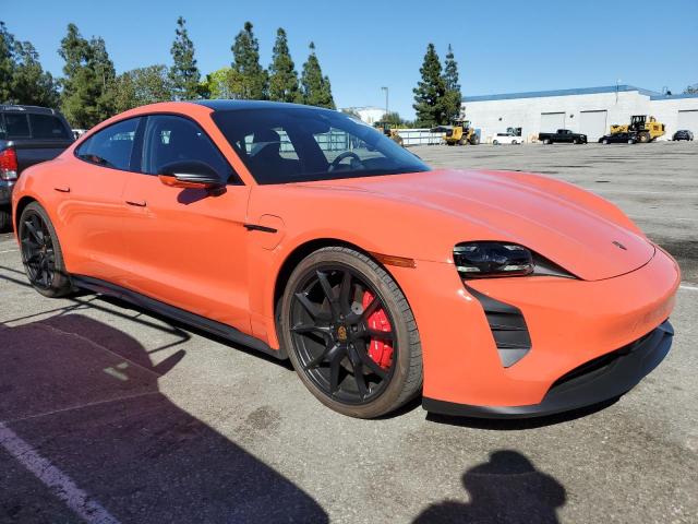 PORSCHE TAYCAN GTS 2024