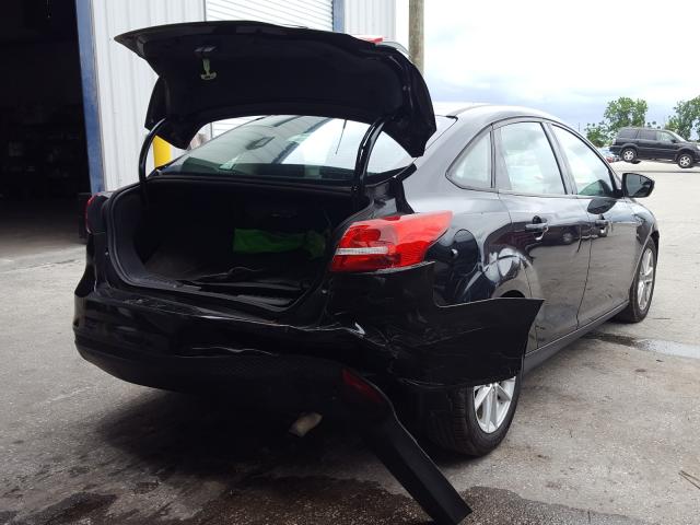 FORD FOCUS SE 2015