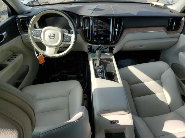 VOLVO XC60 T5 MOMENTUM 2021