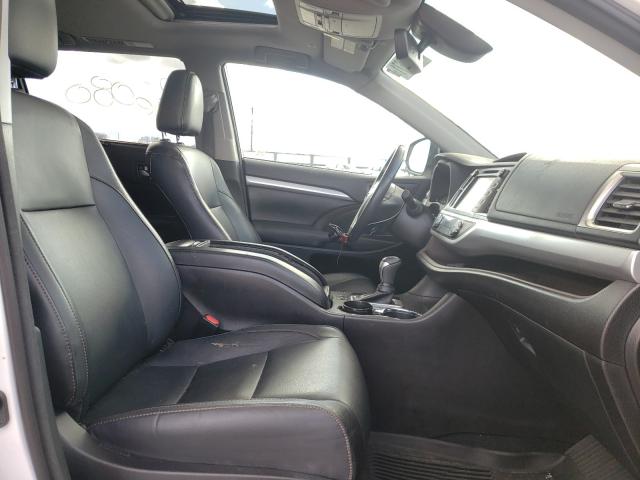 TOYOTA HIGHLANDER SE 2018