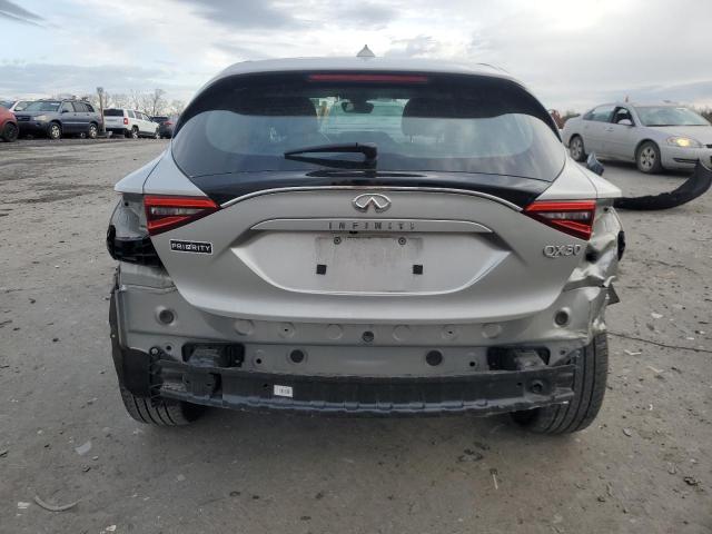 INFINITI QX30 BASE 2017