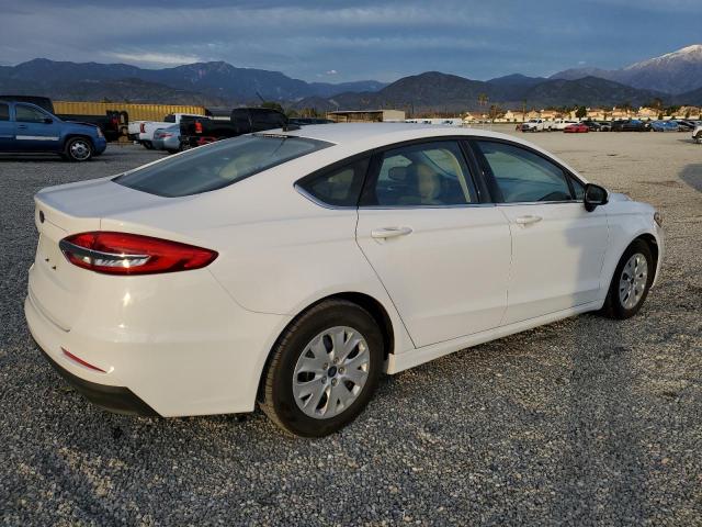 FORD FUSION S 2019