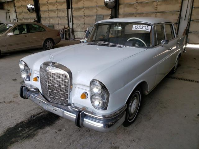 1965 MERCEDES-BENZ 220S